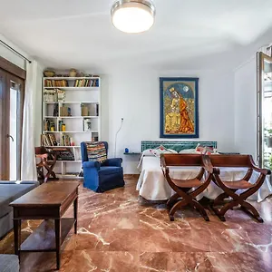  Apartment Con Patio Cordobes En San Basilio & Parking